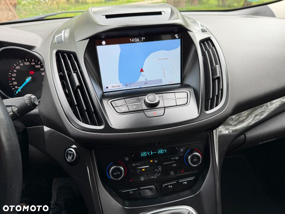 Ford Kuga 2.0 TDCi 2x4 Titanium - 16