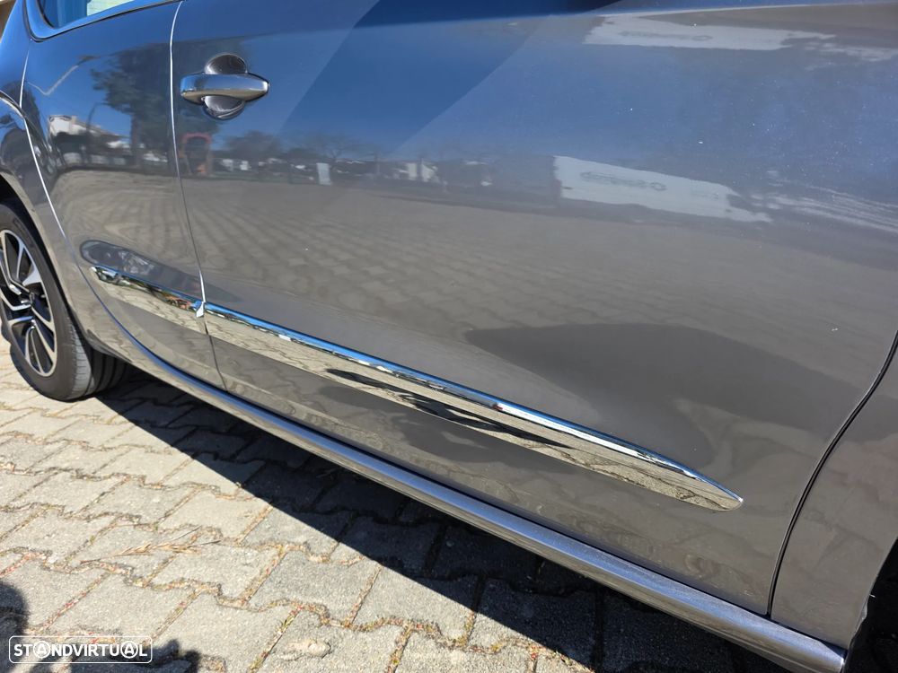 DS DS4 PureTech 130 Stop&Start SoChic - 27