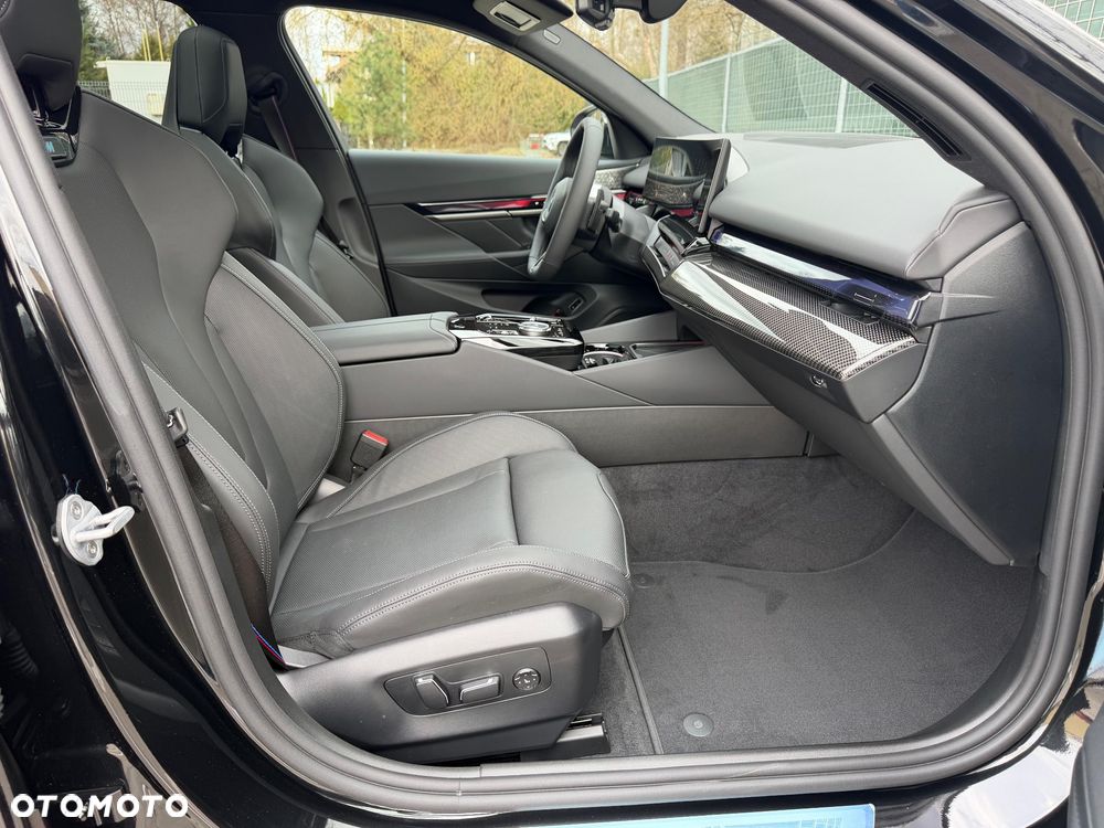 BMW Seria 5 - 23
