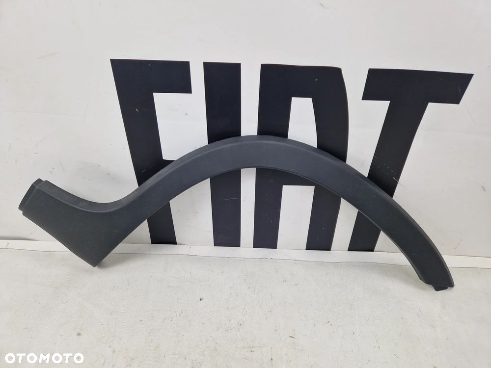 Listwa nakładka lewego tylnego błotnika na błotnik Fiat Panda III 4x4 od 2012 roku - 1