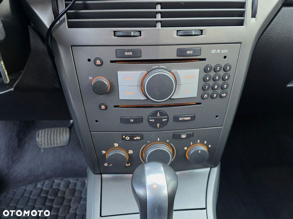 Opel Astra - 18
