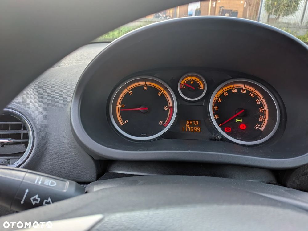 Opel Corsa - 11