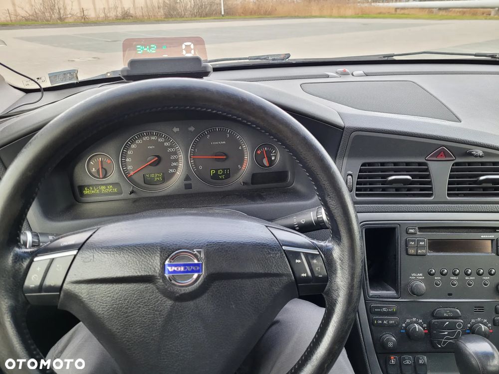 Volvo V70 2.4 D AWD Momentum - 8