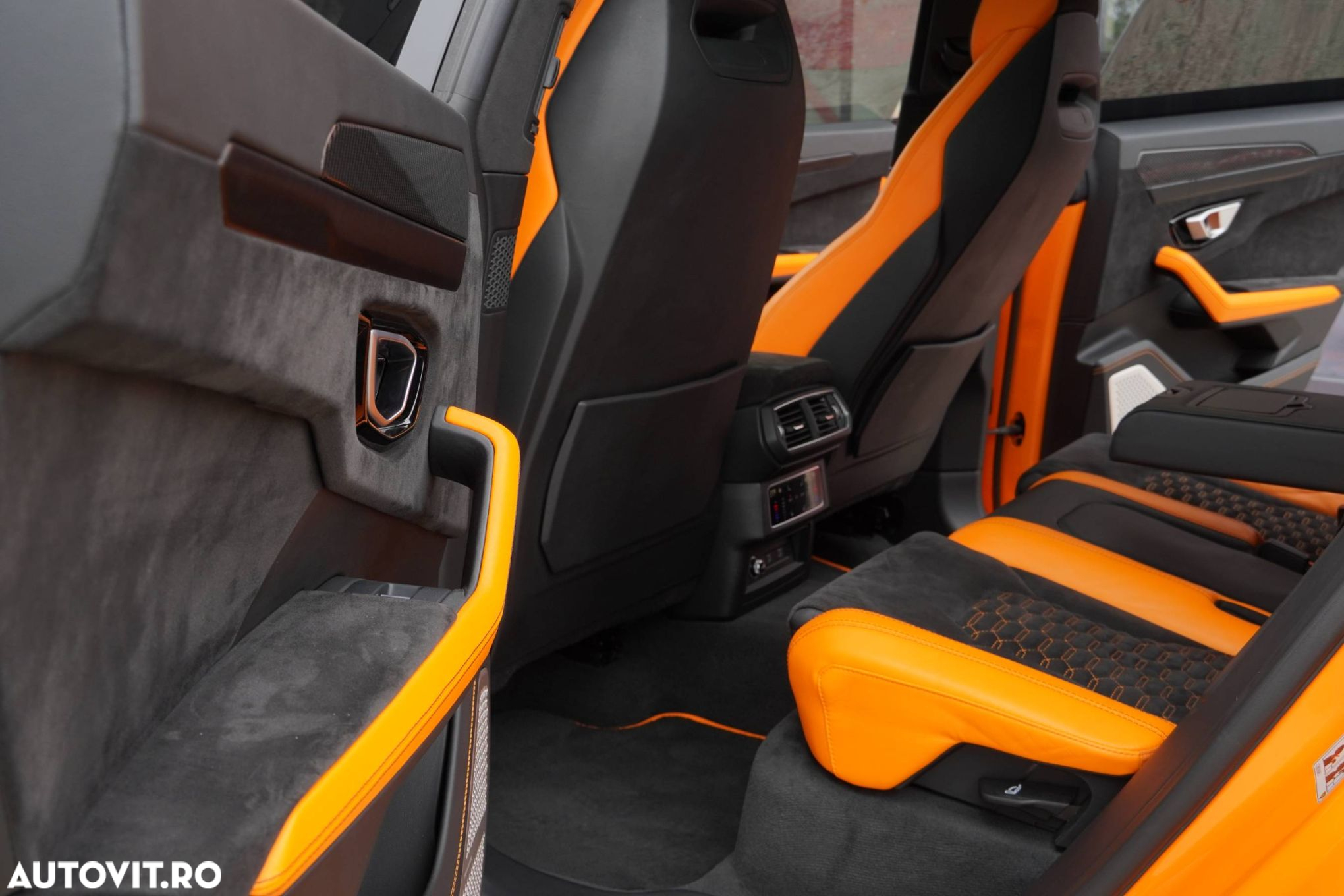 Lamborghini URUS Standard - 26