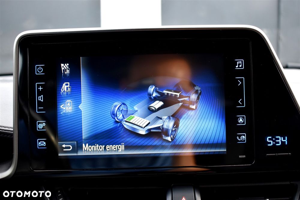 Toyota C-HR Style Selection - 36