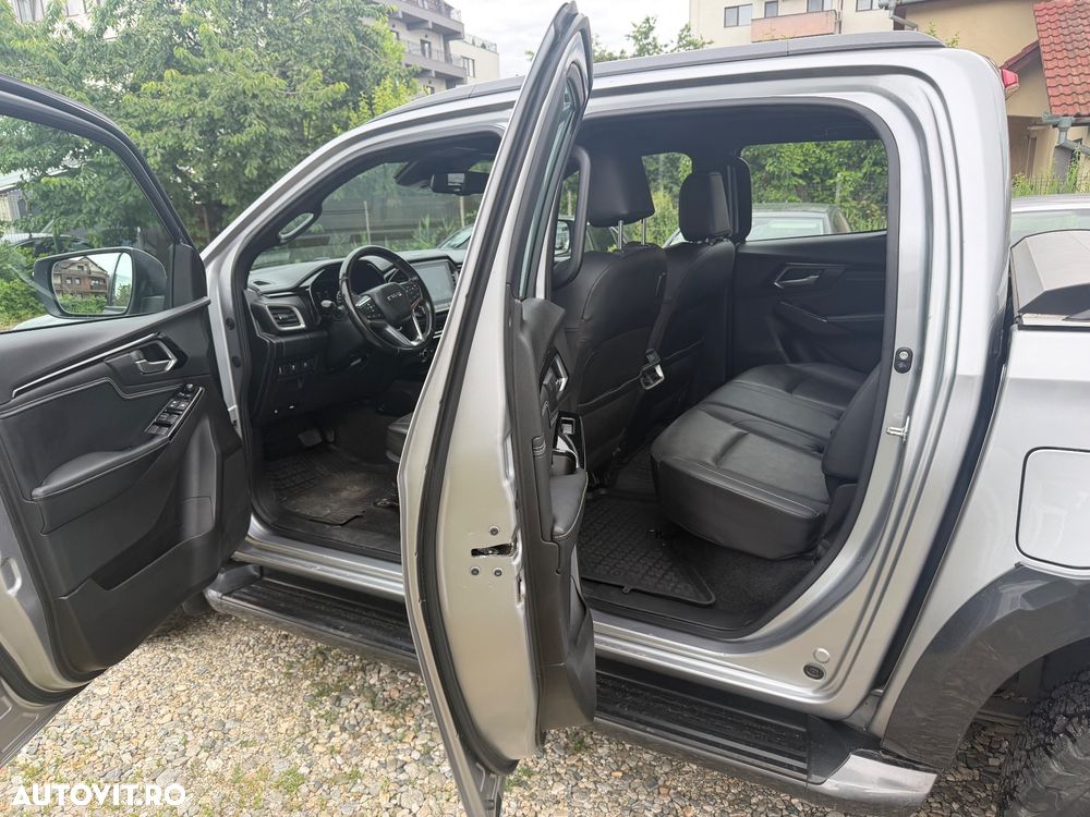 Isuzu D-Max 1.9 DSL 4x4 Double Cab AT Executive - 8