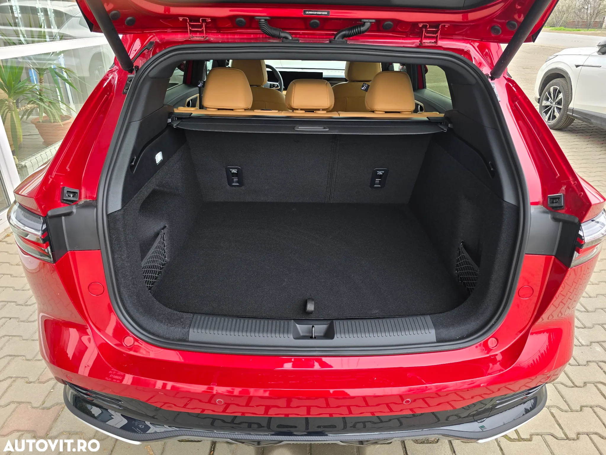 MG HS 1.5 T-GDi 7DCT Exclusive - 13