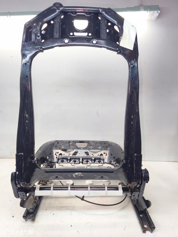 STELAŻ FOTELA PRAWY AUDI A4 B9 A5 8W 8W0881046M 8W0881106D - 3