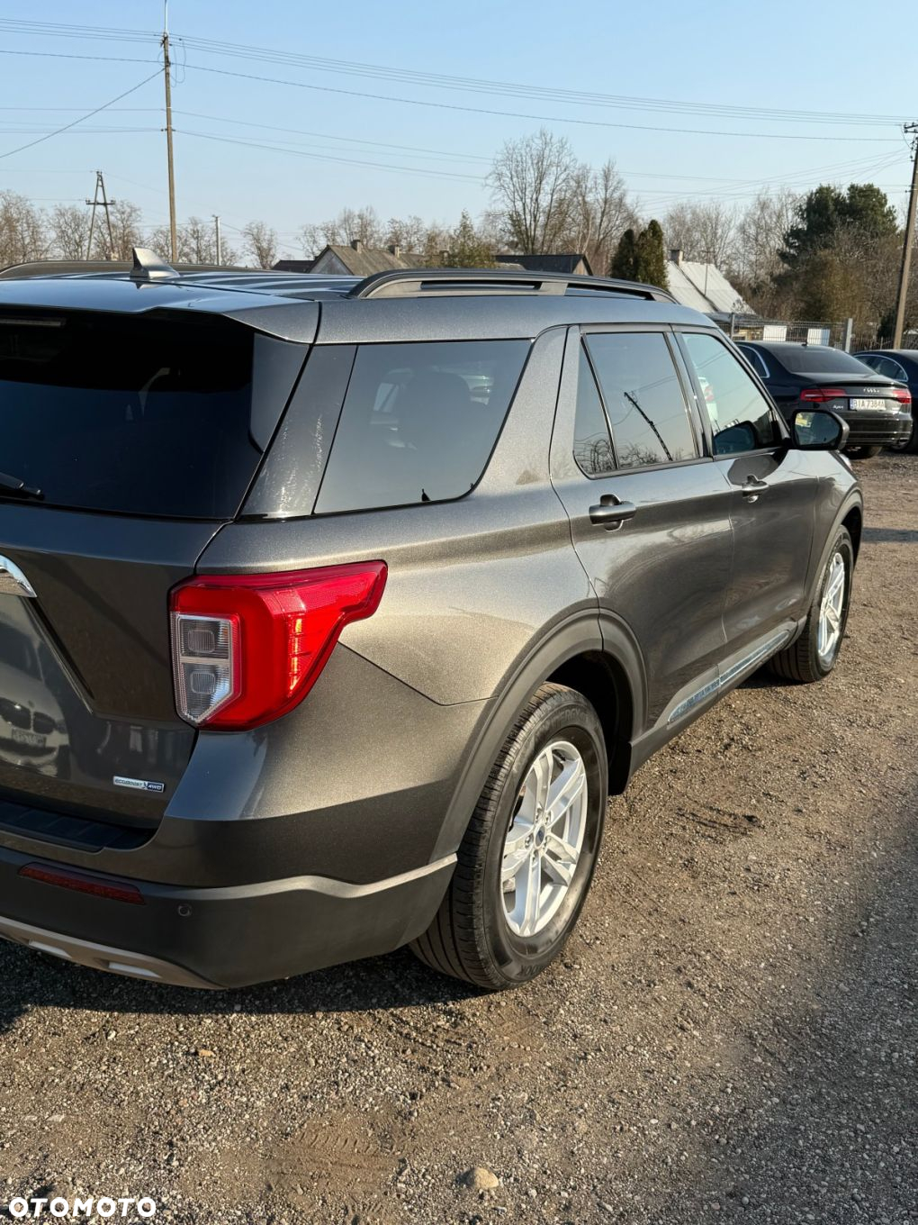 Ford Explorer - 14