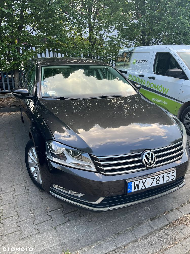 Volkswagen Passat - 2