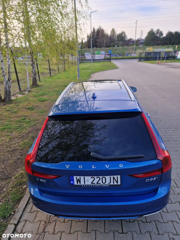 Volvo V90 D5 AWD R-Design - 4