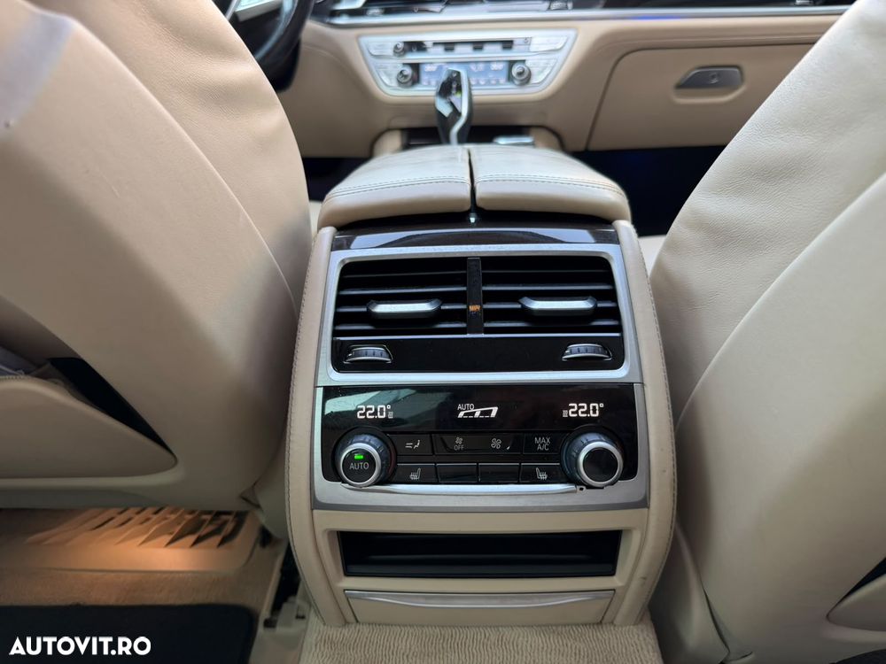 BMW Seria 7 - 36