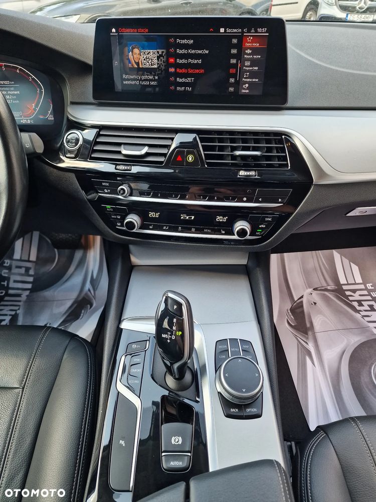 BMW Seria 5 518d - 21