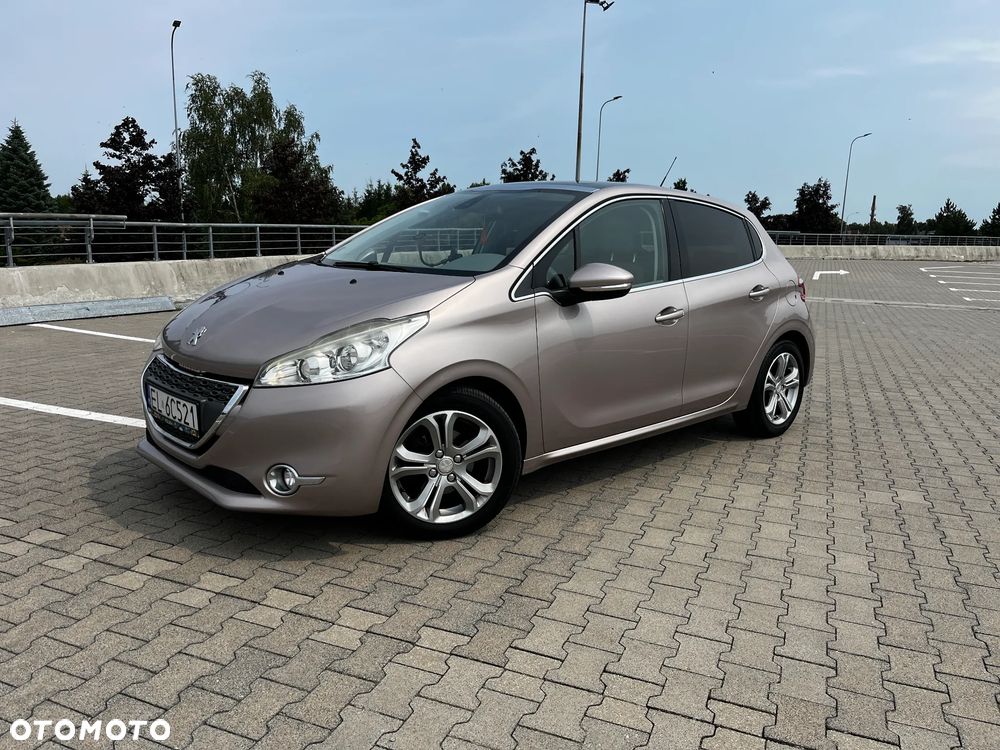 Peugeot 208 1.4 VTi Allure - 1