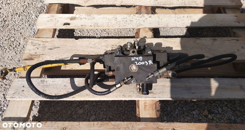 Rozdzielacz hydrauliczny Zawór VOLVO A 25 C A25 Wozidło 1106572 - 1