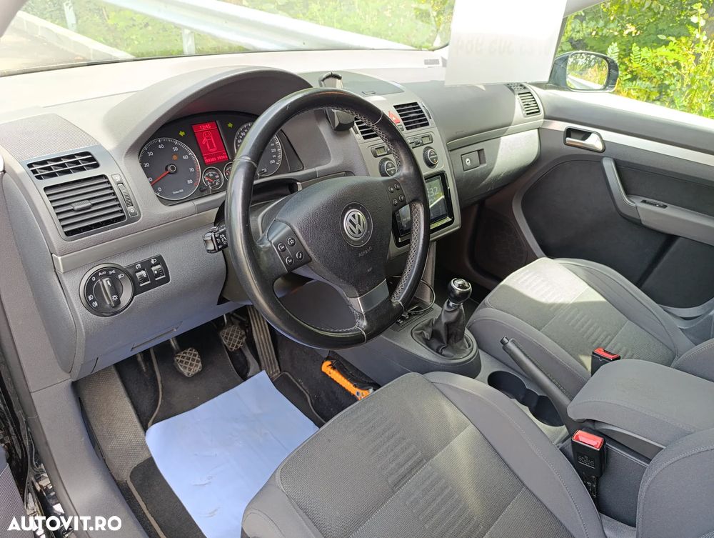 Volkswagen Touran 1.4 TSI Highline - 5