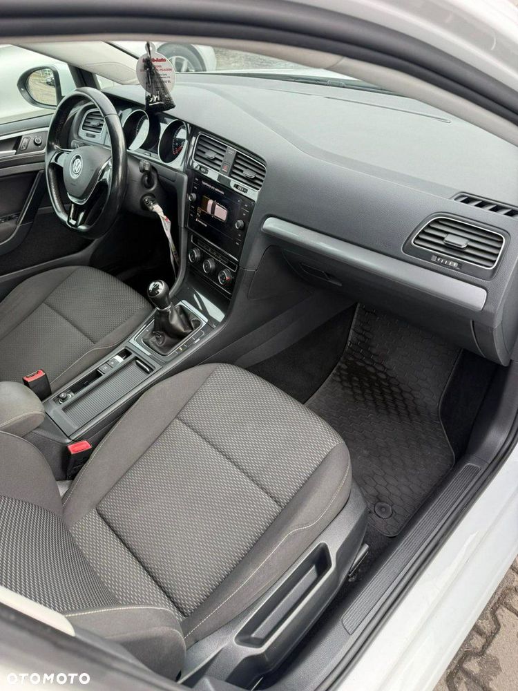 Volkswagen Golf - 7