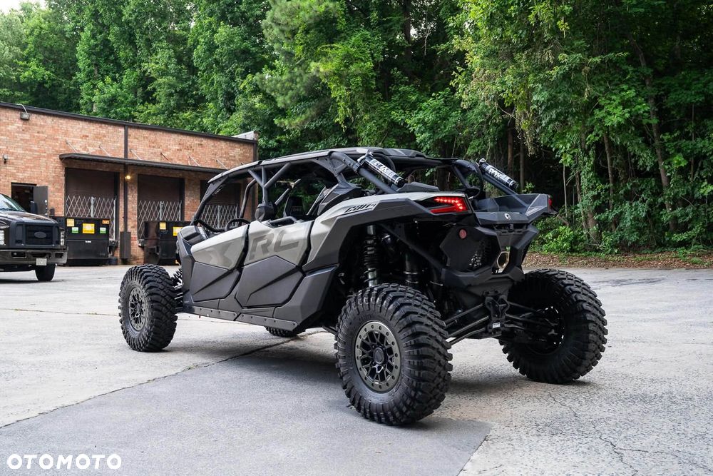 Can-Am Maverick - 2
