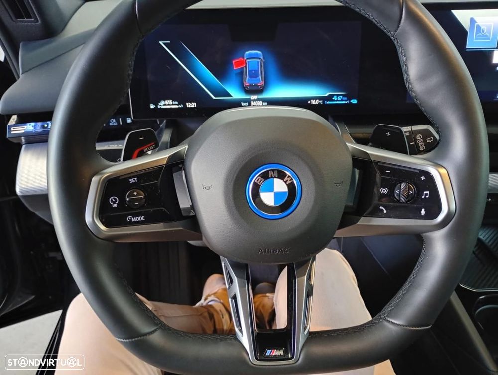 BMW 530 e Pack Desportivo M - 37