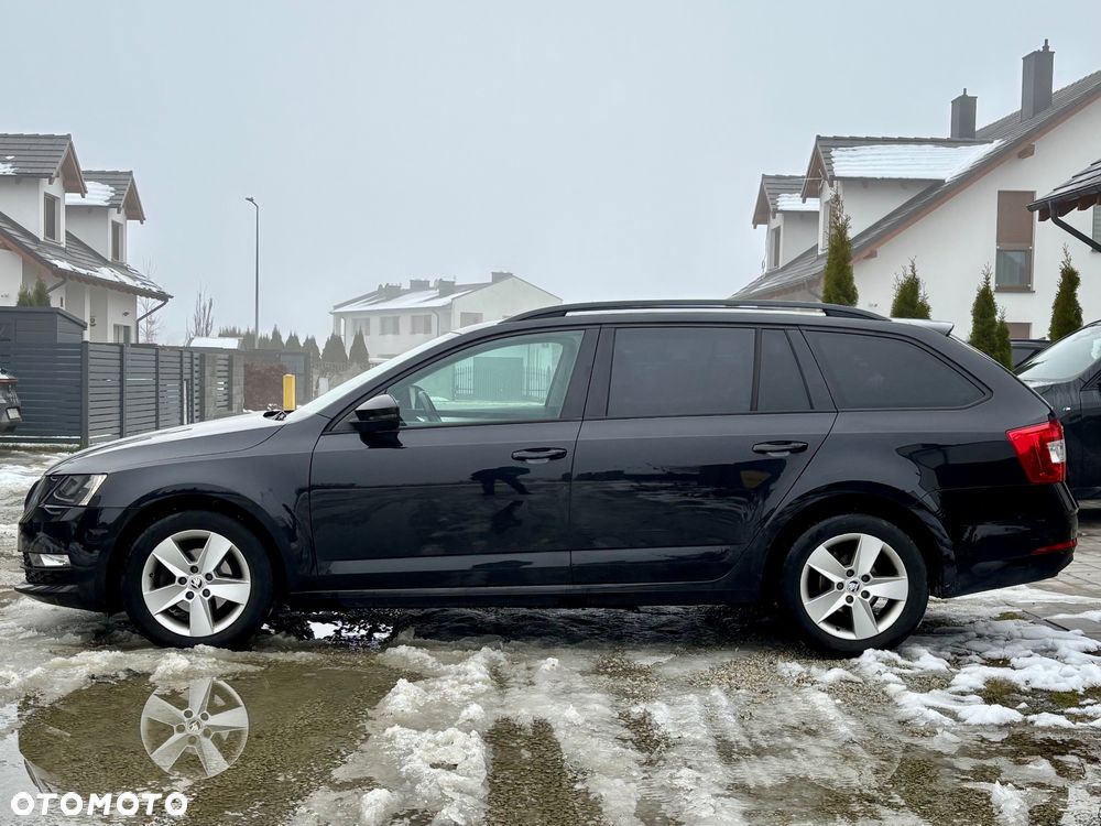 Skoda Octavia 1.6 TDI SCR Ambition DSG - 2