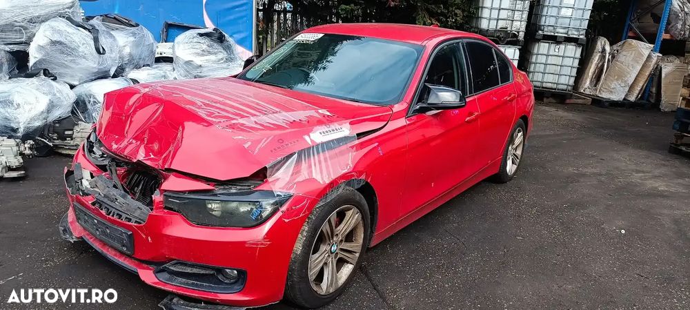 Dezmembrari / Dezmembrez BMW Seria 3 (F30) 2.0 N47D20 cutie viteze automată cod culoare MELBOURNEROT METALLIC (A75) - 3