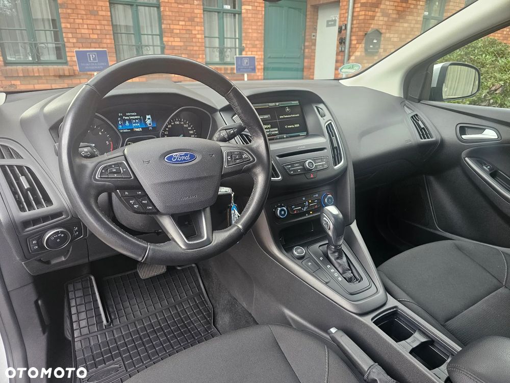 Ford Focus 1.5 TDCi DPF Start-Stopp-System Titanium - 10