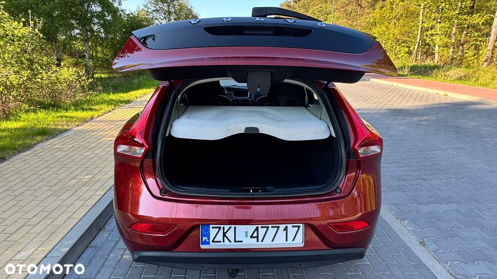 Volvo V40 D2 Momentum - 22