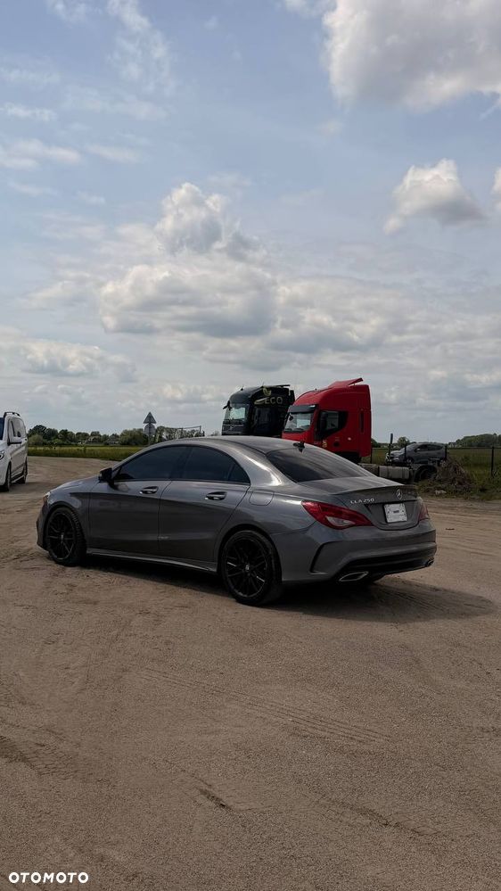 Mercedes-Benz CLA 250 7G-DCT AMG Line - 6