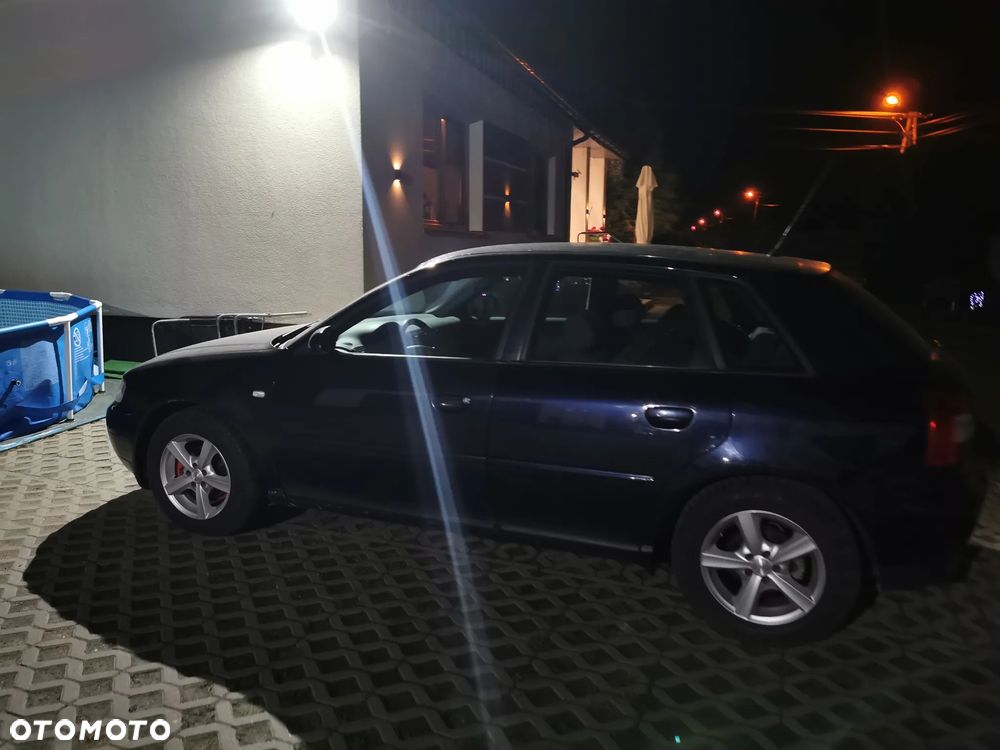 Audi A3 Sportback - 3