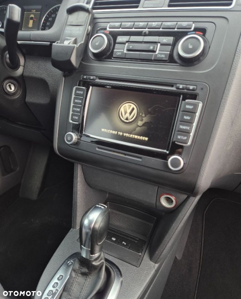 Volkswagen Touran - 16