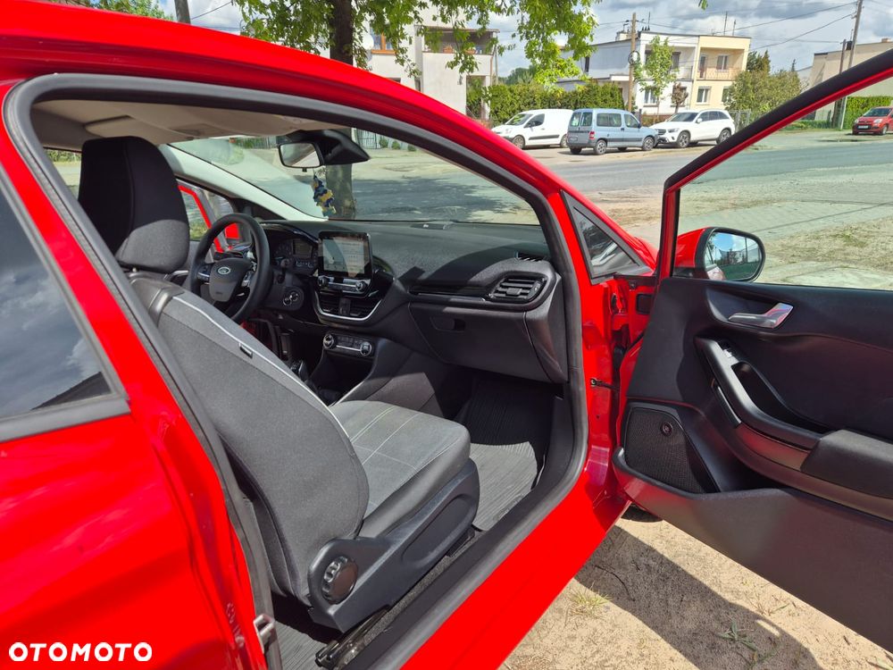 Ford Fiesta 1.1 S&S COOL&CONNECT - 18