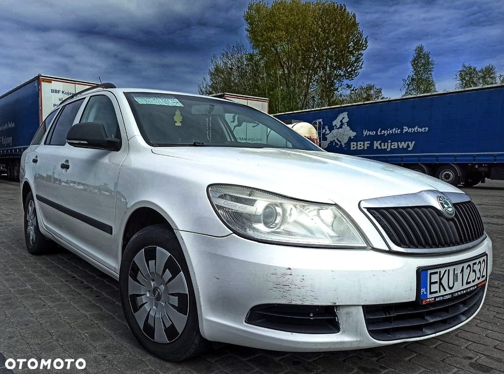 Skoda Octavia 1.6 Mint - 11