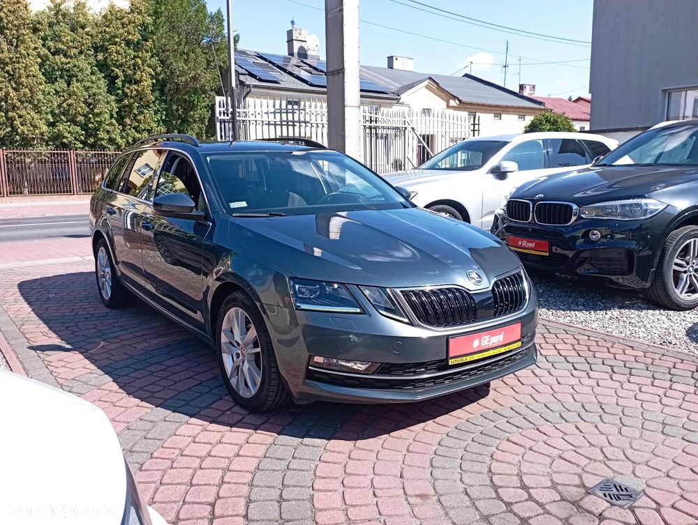 Skoda Octavia 1.6 TDI SCR Ambition - 3