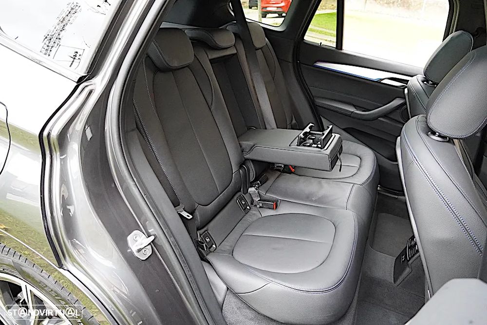 BMW X1 25 e xDrive Pack M - 26