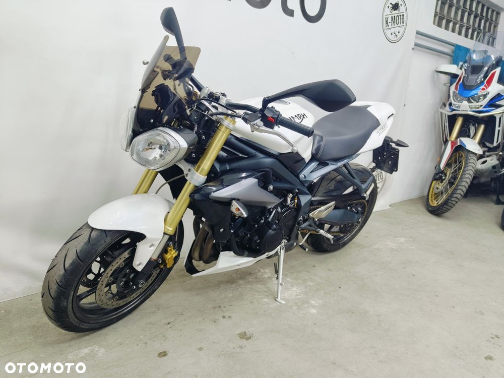 Triumph Street Triple - 18