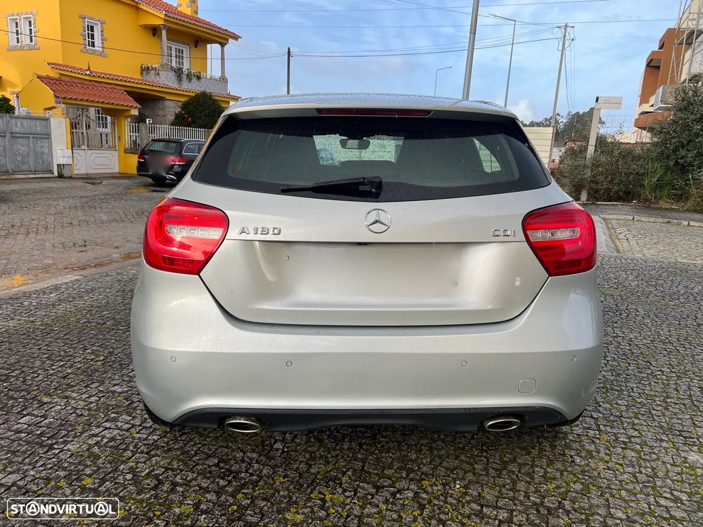 Mercedes-Benz A 180 CDI 7G DCT — fotografia 9