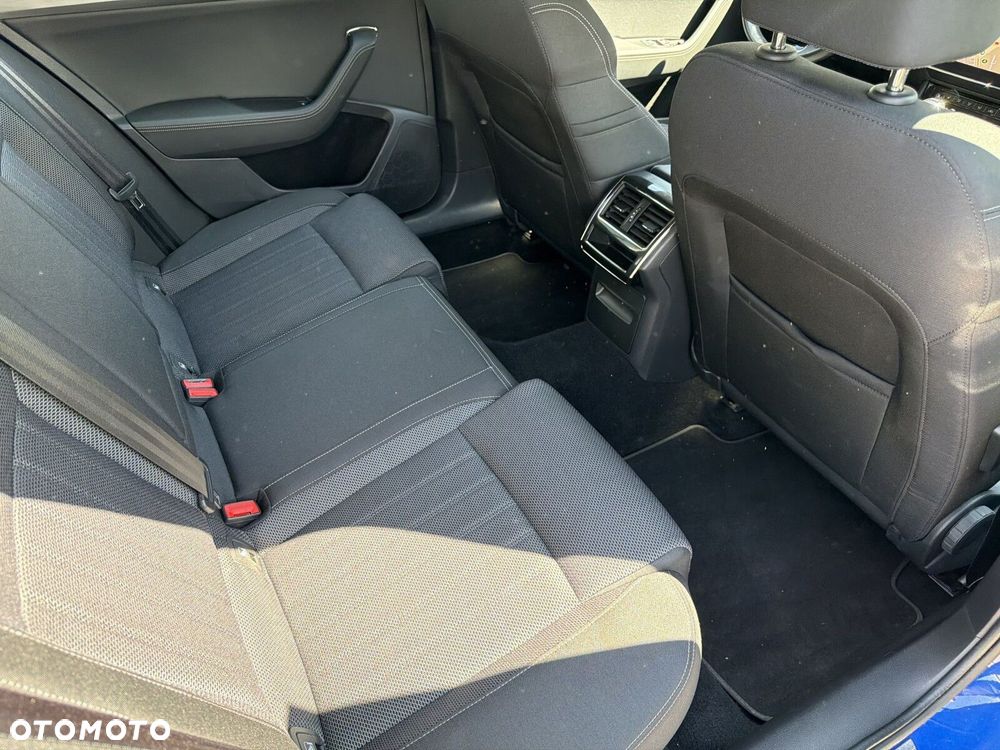 Skoda Superb 2.0 TDI SCR Style DSG - 36