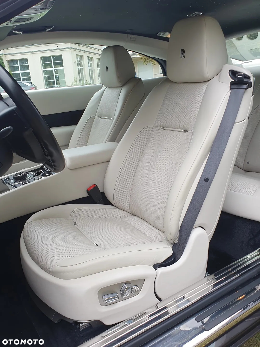 Rolls-Royce Wraith - 26