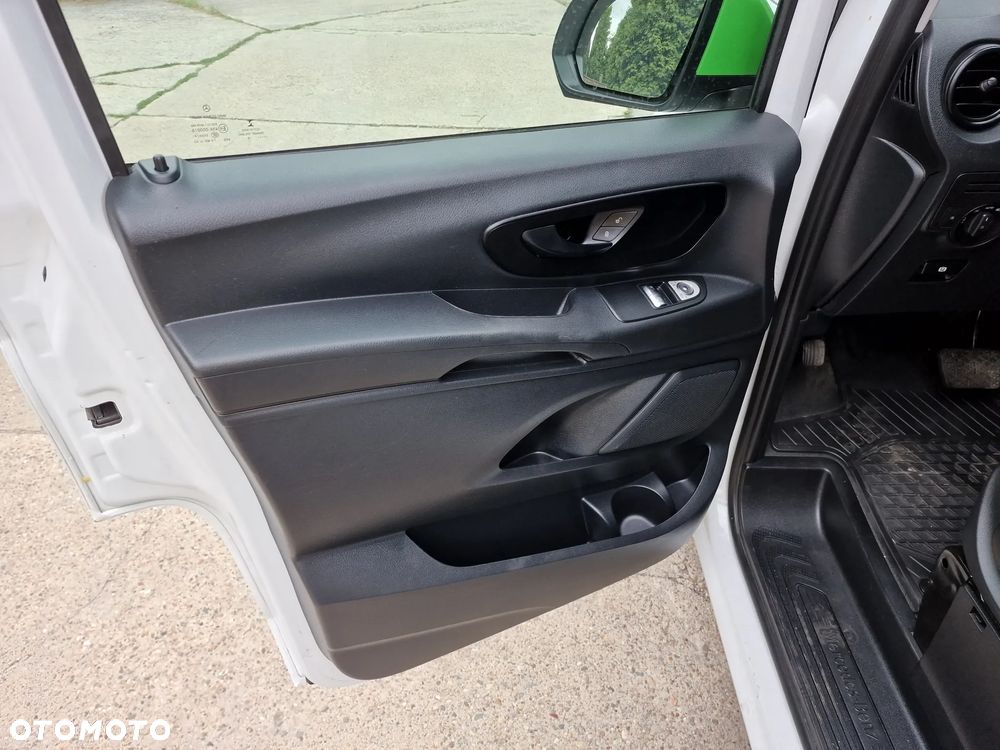 Mercedes-Benz Vito - 11