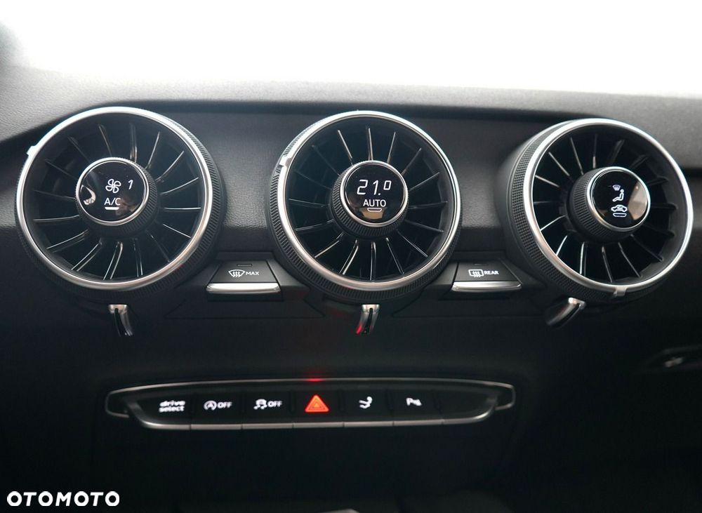 Audi TT Coupé - 19