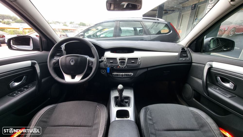 Renault Laguna Break 2.0 dCi Dynamique - 4