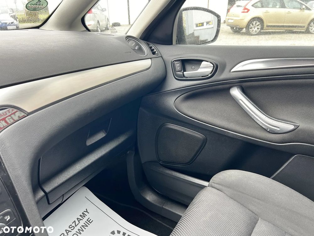 Ford S-Max 2.0 TDCi DPF Gold X - 28