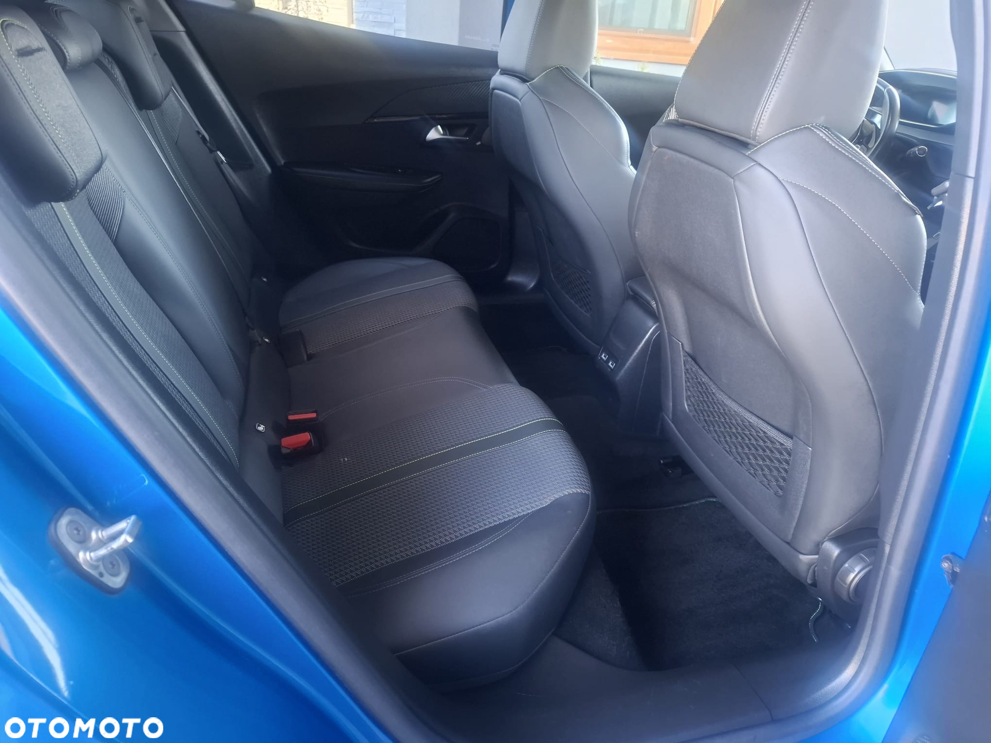 Peugeot 2008 e-2008 GT Line - 9
