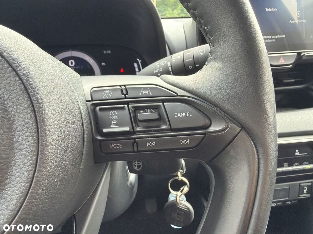 Toyota Yaris Hybrid 1.5 Style - 10