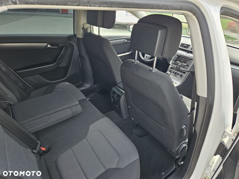 Volkswagen Passat 2.0 TDI 4Mot Comfortline - 9