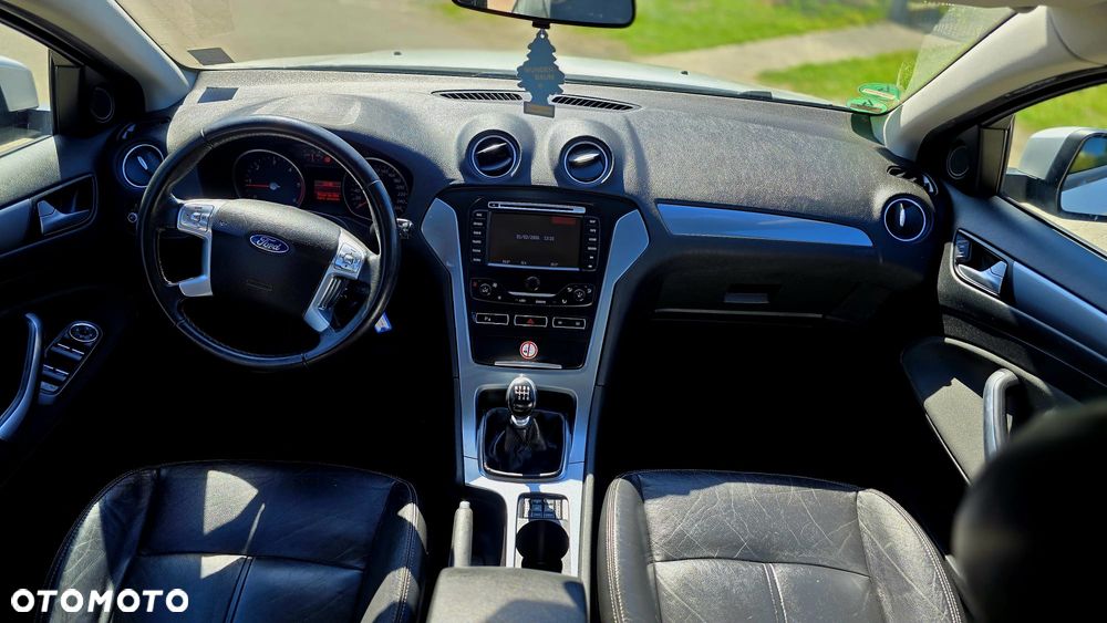 Ford Mondeo 2.0 TDCi Business Edition - 12