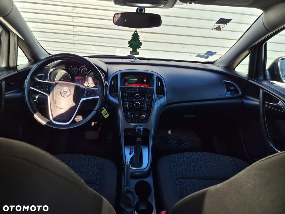 Opel Astra 1.4 T Cosmo - 14