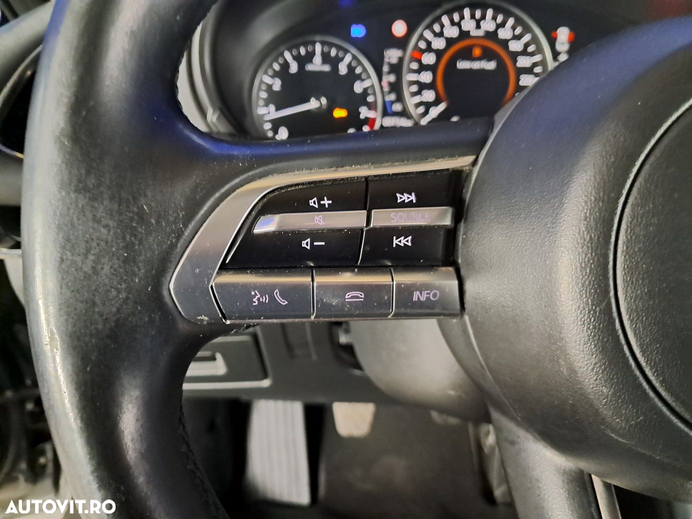 Mazda 3 - 4