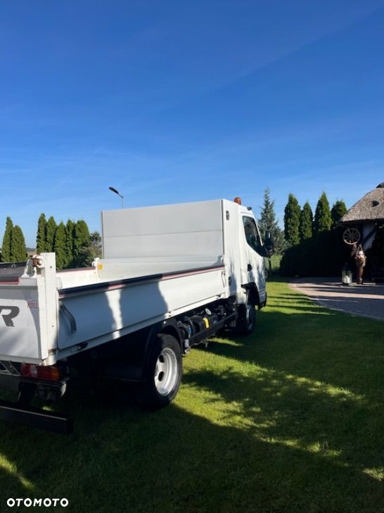Mitsubishi Fuso Canter - 4