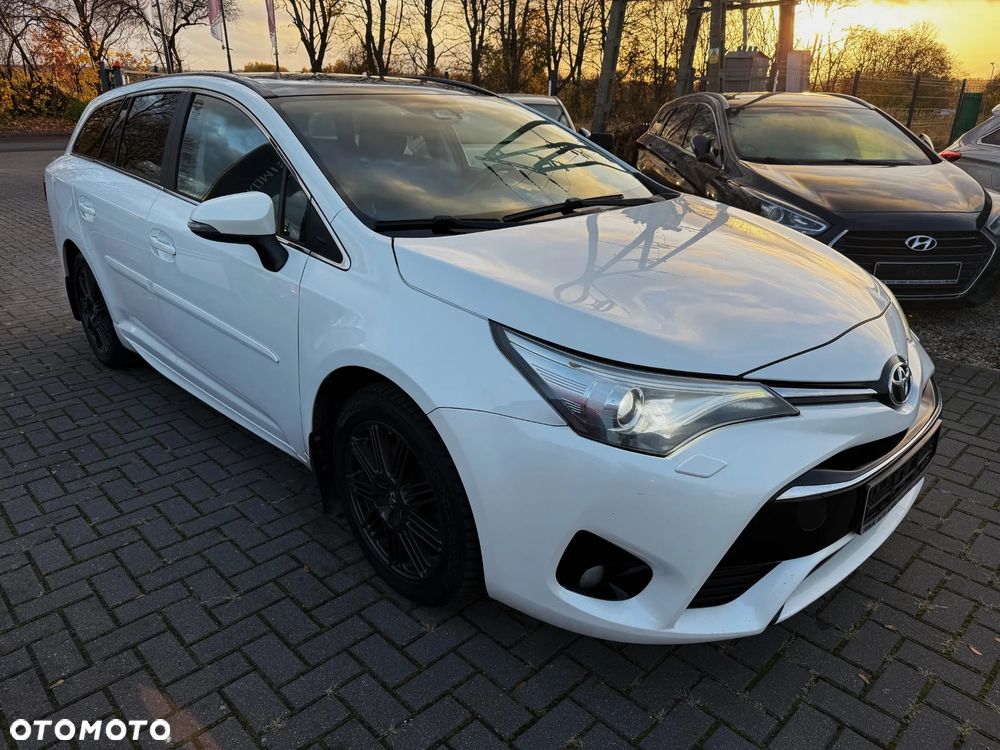 Toyota Avensis 2.0 D-4D Prestige - 3